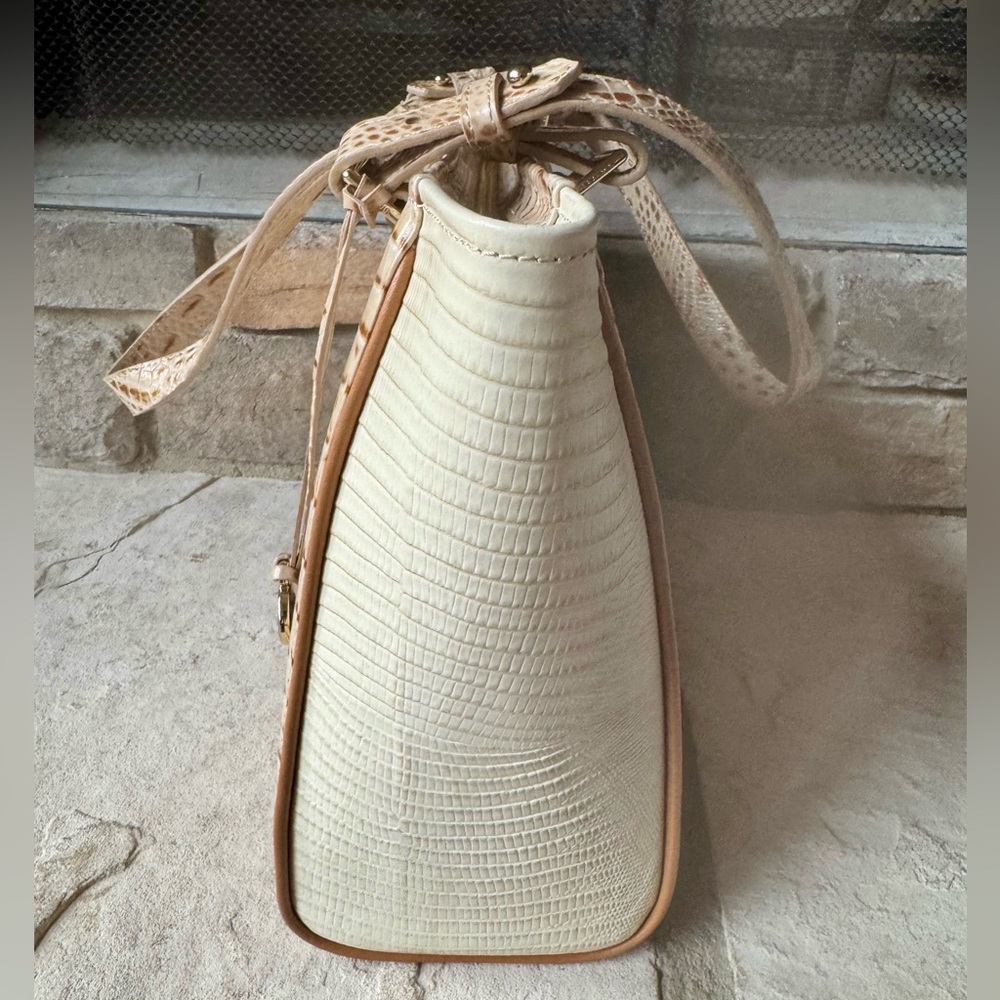 Brahmin Cream and Tan Tote Bag - Picture 4 of 11